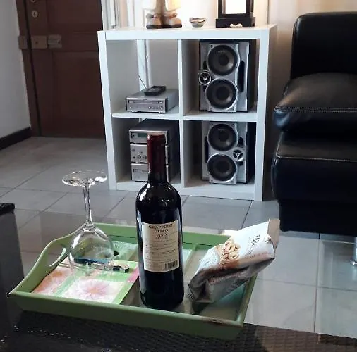 With View - Italy Lägenhet