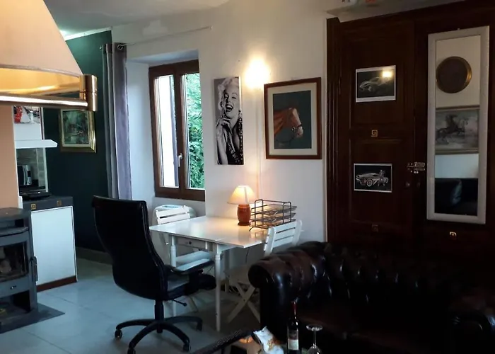 With View - Italy Lägenhet Casasco Intelvi